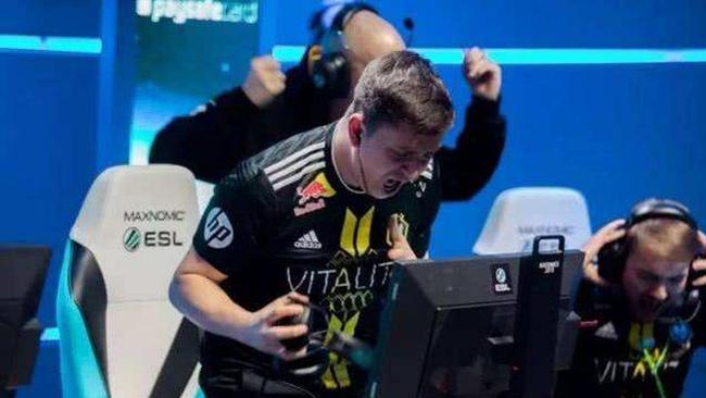 世界级中场 世界级中场