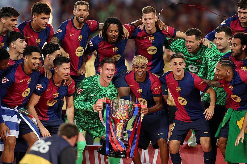 乃至整个中 乃至整个中